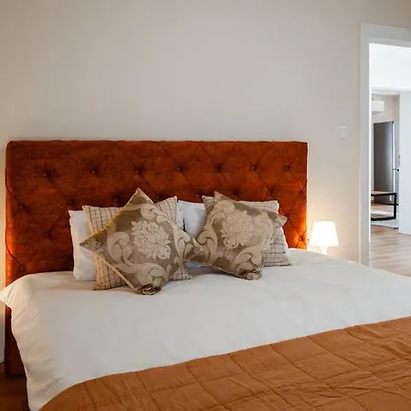 2-bedroom Flat - Sunny Balcony Apartment Plovdiv