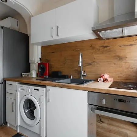 2-bedroom Flat - Sunny Balcony Пловдив